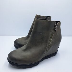 Sorel Womens Size 9 Wedge Boots Gray Leather Joan of Arctic Ankle Booties